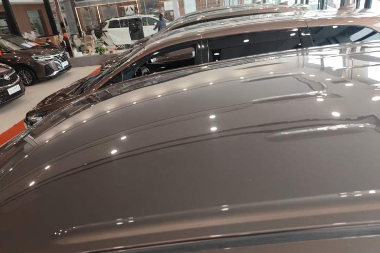 Used Buick GL8 2022 Land Cruiser Executive Class 652T Comfort Model
