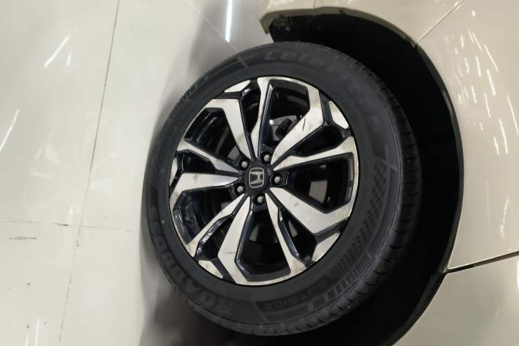 Used Honda UR-V 2017 240TURBO Two-Wheel Drive Luxury Edition China V
