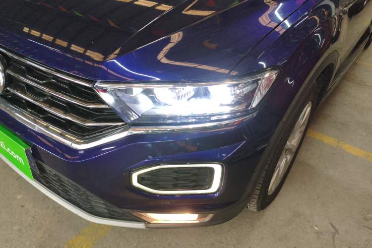 Used Volkswagen T-ROC 2018 230TSI DSG Two-Wheel Drive Advanced Version China V Standard
