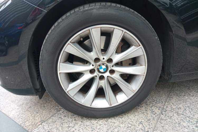 Used BMW 5 Series GT 2014 528i Leading Model
