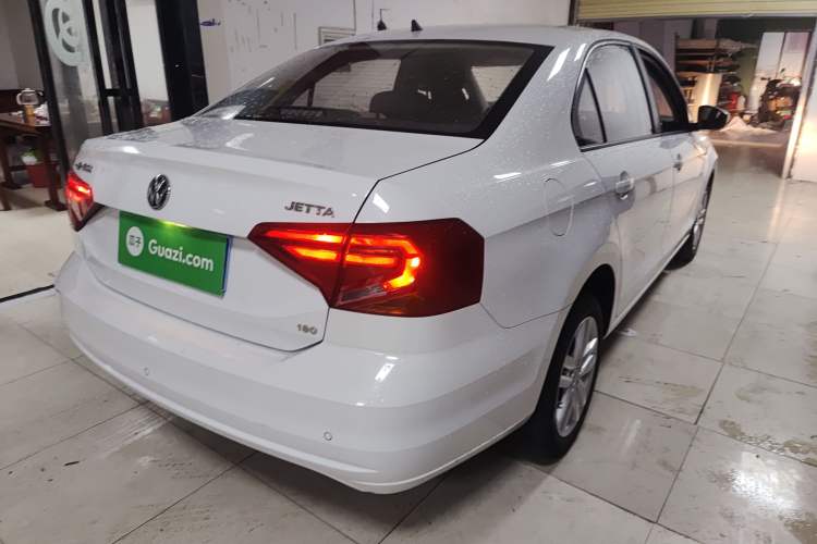 Used Volkswagen Jetta 2019 Dream Edition 1.5L Automatic Fashionable Version
