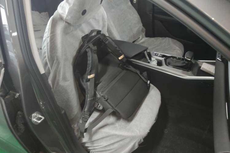 Used Geely Auto Emgrand 2026 Model 4th Generation 4 Millionth Anniversary Edition 1.5L CVT Overdrive Edition