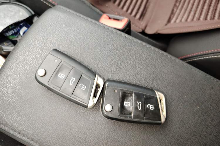 Used Volkswagen Tayron 2019 330TSI Two-Wheel Drive Luxury Model China VI Standard