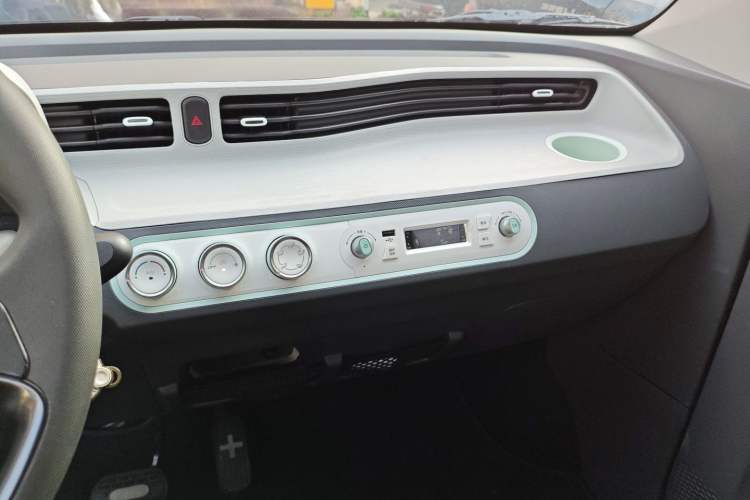 Used Wuling Hongguang MINIEV 2022 Macaron Premium Model – Lithium Iron Phosphate
