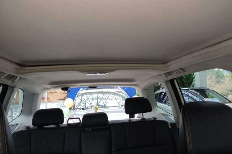 Used Subaru Forester 2015 2.0i Special Edition Commemorative Model
