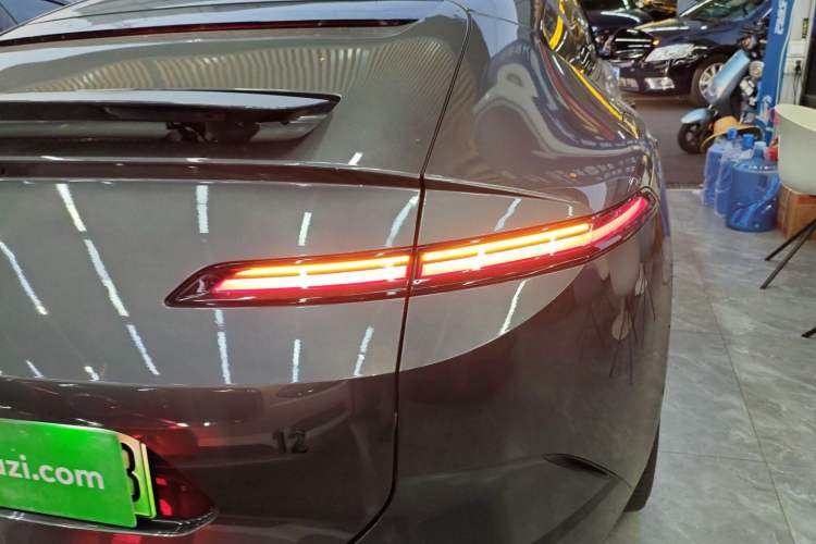 Used  12 2025 Ultra Extended-Range Edition
