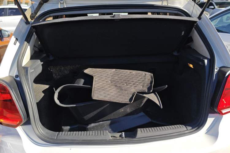 Used Volkswagen Polo 2016 1.4L Automatic Trendy Model
