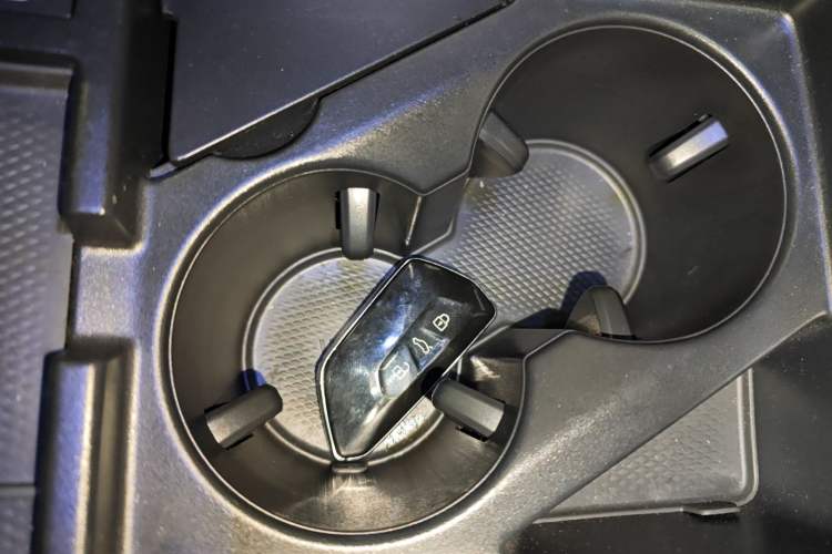 Used Volkswagen ID.6 CROZZ 2022 Long-Range PRO Edition
