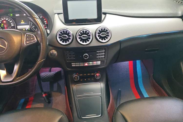 Used Mercedes-Benz B-Class 2015 B 200 Fashion Model
