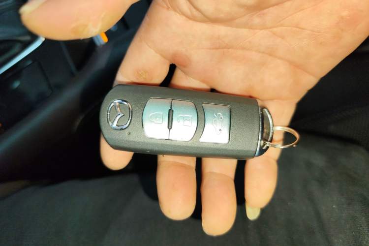 Used Mazda Mazda 3 Axela 2017 Sedan 2.0L Automatic Prestige Model China V Standard