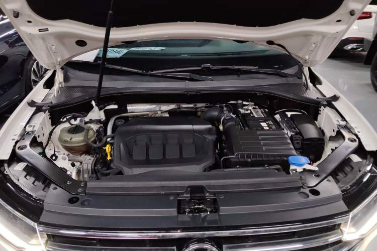 Used Volkswagen Tiguan L 2022 330TSI Automatic Two-Wheel Drive R-Line Enhanced Edition
