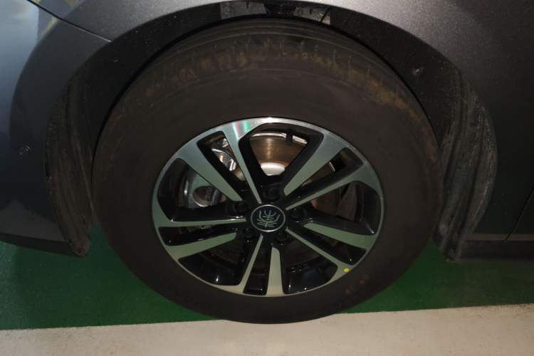 Used BYD Qin PLUS 2025 DM-i Smart Drive 120KM Superior Model
