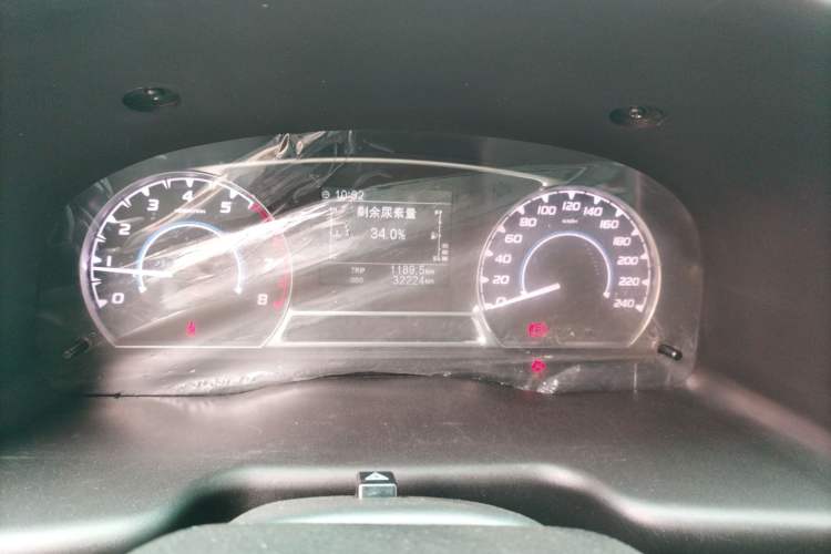 Used JMC Transit 2019 2.8T Commercial Version Short Wheelbase Mid-Roof 6-Seater China VI JX493