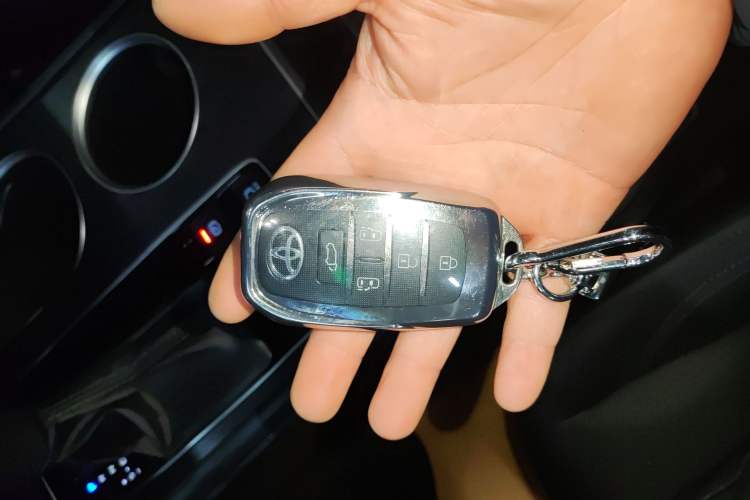 Used Toyota Sienna 2024 2.5L Hybrid Four-Wheel Drive Prestige Edition