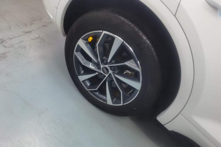 Used Audi Q5L 2023 40T Luxury Dynamic Model