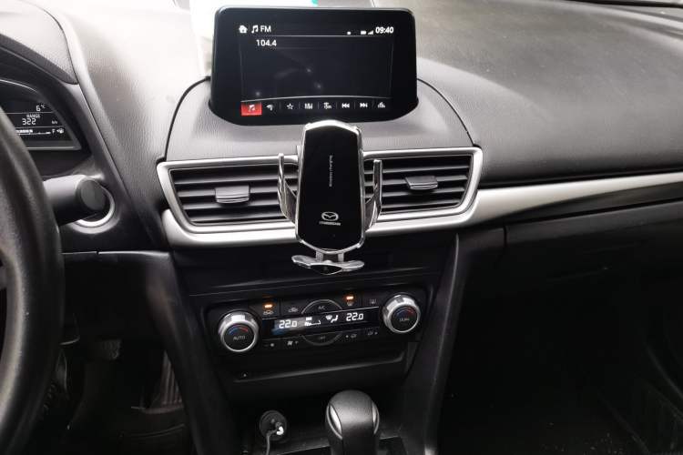 Used Mazda Mazda 3 Axela 2017 Sedan 1.5L Automatic Luxury Model Emission Standard China V