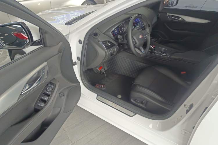 Used Cadillac CT5 2022 28T Fashion Edition
