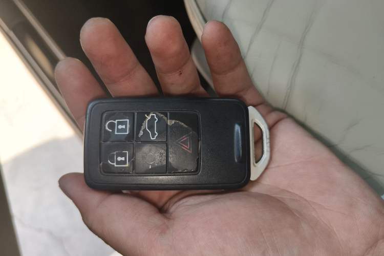 Used Volvo S80L 2014 2.0T T5 Intelligent Luxury Edition