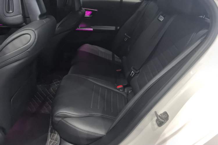 Used Mercedes-Benz C-Class 2025 Facelift C 260 L Sport Edition
