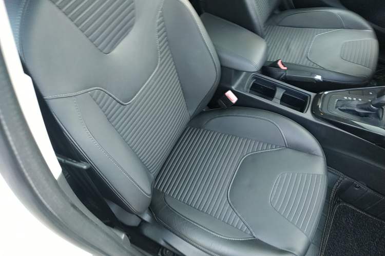 Used Ford Focus 2015 Hatchback EcoBoost 125 Automatic Supreme Style Edition