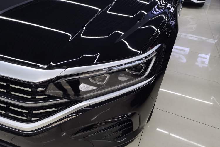 Used Volkswagen Passat 2023 Facelift 330TSI Luxury Edition
