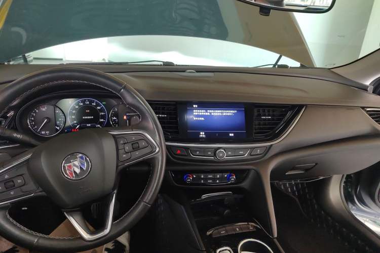 Used Buick Regal 2020 552T Luxury Version
