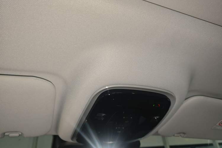 Used Chery Tiggo 8 L 2024 2.0T Two-Wheel Drive Prestige Version 5 Seats
