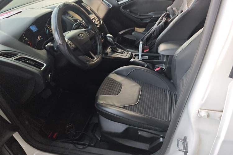 Used Ford Focus 2015 Sedan 1.6L Automatic Trend Model
