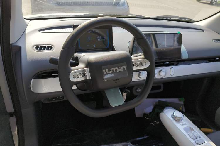 Used  Lumin 2025 205 km Xiangqin Version
