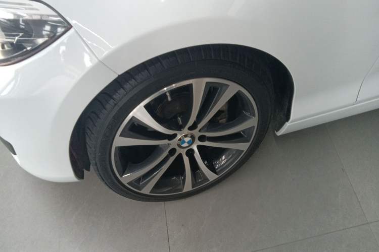 Used BMW 2 Series (Import) 2019 225i Convertible Coupe Sports Design Package