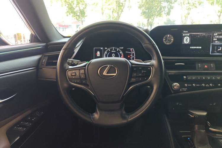 Used Lexus ES 2021 260 Excellence Edition

