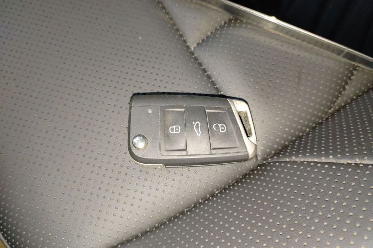 Used Volkswagen Passat 2025 Outstanding Model 330TSI Elite Edition
