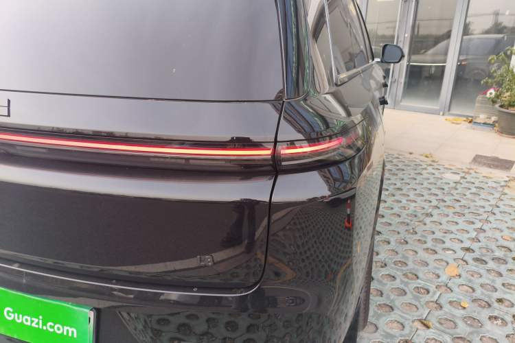 Used Li Auto L8 2023 Pro Model
