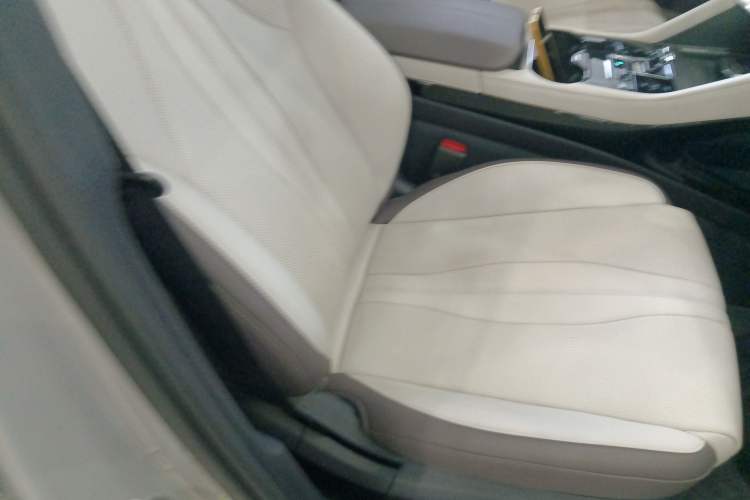 Used BYD Song PLUS New Energy 2025 EV Intelligent Driving Version 520km Premium Model
