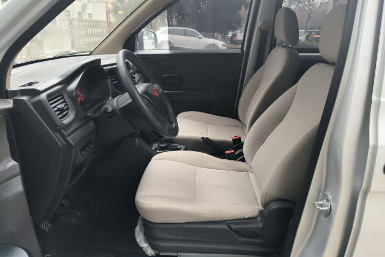 Used Wuling Hongguang V 2022 1.5L Jingqu Edition Electric-Assist LAR