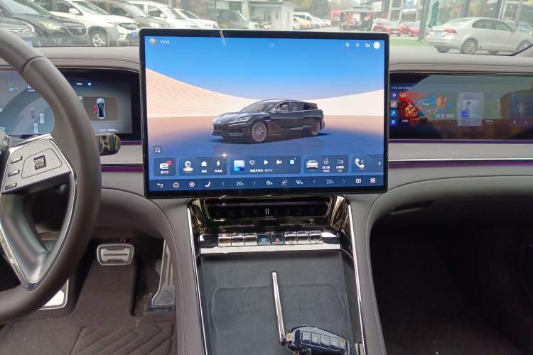 Used Denza Z9 2024 1100 km All-Wheel-Drive Ultra Version