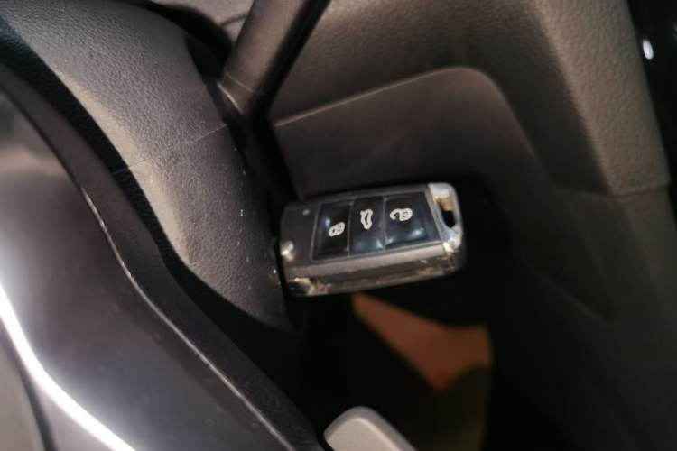 Used Volkswagen Golf 2017 280TSI Automatic R-Line Million-Vehicle Commemorative Edition
