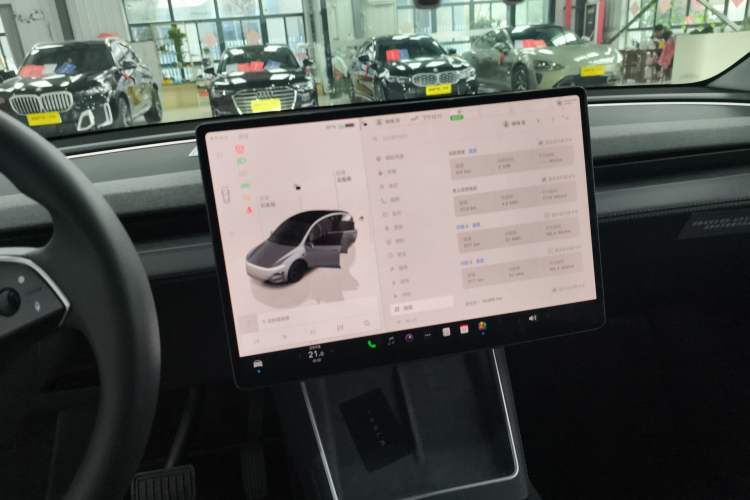 Used Tesla Model Y 2025 Long-Range All-Wheel Drive First Edition
