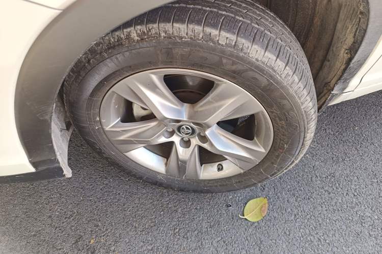 Used Toyota Highlander 2018 2.0T Four-Wheel Drive Luxury Version 7 Seats China VI Standard
