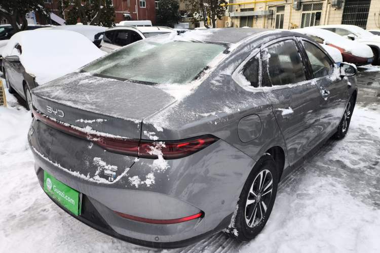 Used BYD Qin PLUS 2025 DM-i Smart Drive 120KM Superior Model