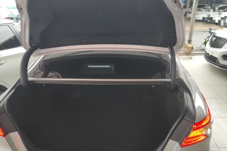 Used Toyota Camry 2021 2.0G Luxury Edition