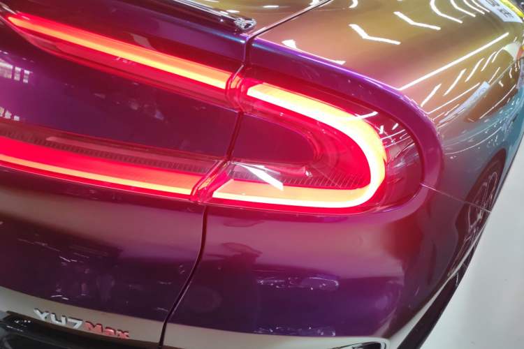 Used  YU7 2025 Ultra-Long Range High-Performance All-Wheel-Drive Max Edition
