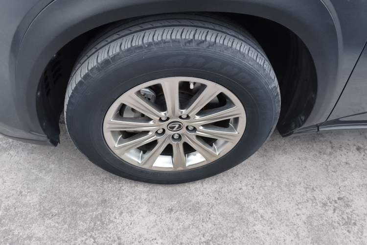 Used Lexus NX 2020 200 All-Wheel Drive Fēngshàng Version China VI Standard
