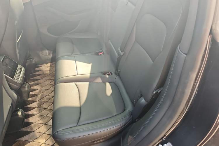 Used Tesla Model Y 2025 Long-Range All-Wheel Drive First Edition