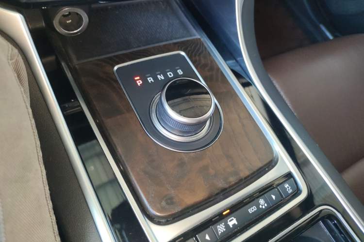 Used Jaguar XFL 2018 XFL 2.0T 250 PS Luxury Edition
