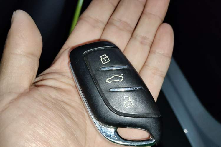 Used Roewe i5 2021 1.5L CVT Platinum Edition
