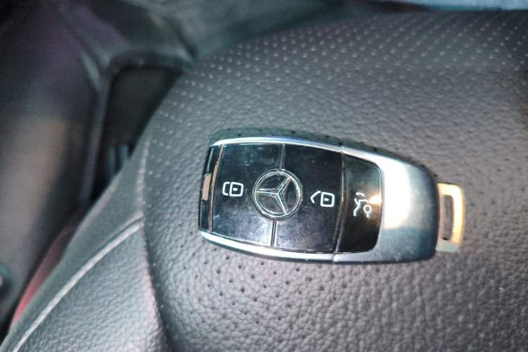 Used Mercedes-Benz E-Class 2021 Restyled E 300 L Sporty and Stylish Edition
