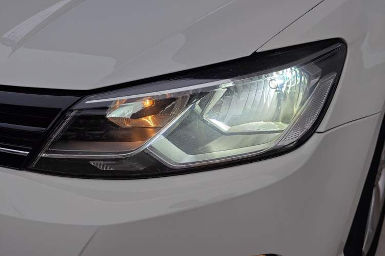 Used Volkswagen Lamando 2018 280TSI DSG Comfort Edition
