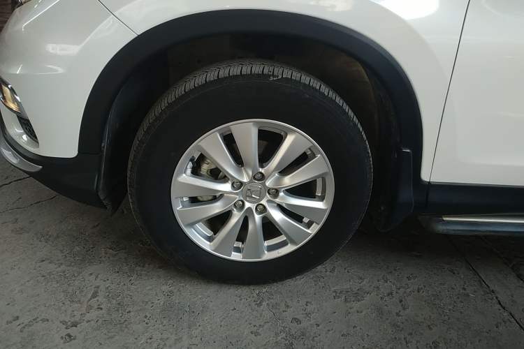 Used Honda CR-V 2016 2.0L two-wheel drive Urban Edition
