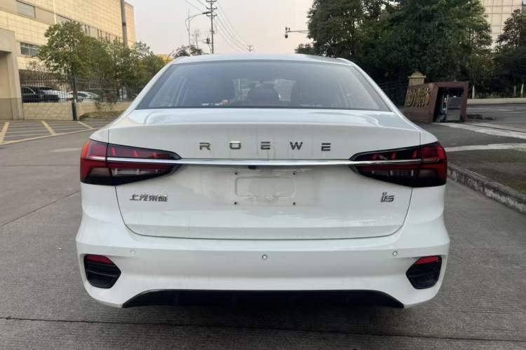 Used Roewe i5 2021 1.5L CVT Platinum Edition
